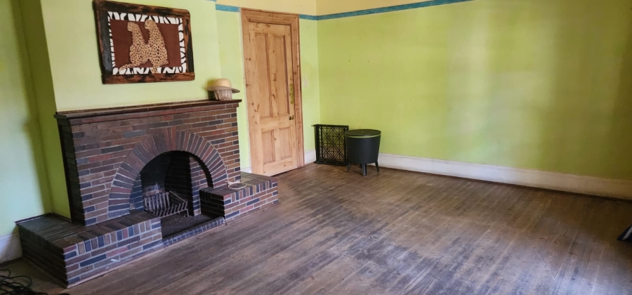 5 Bedroom Property for Sale in Heilbron Free State
